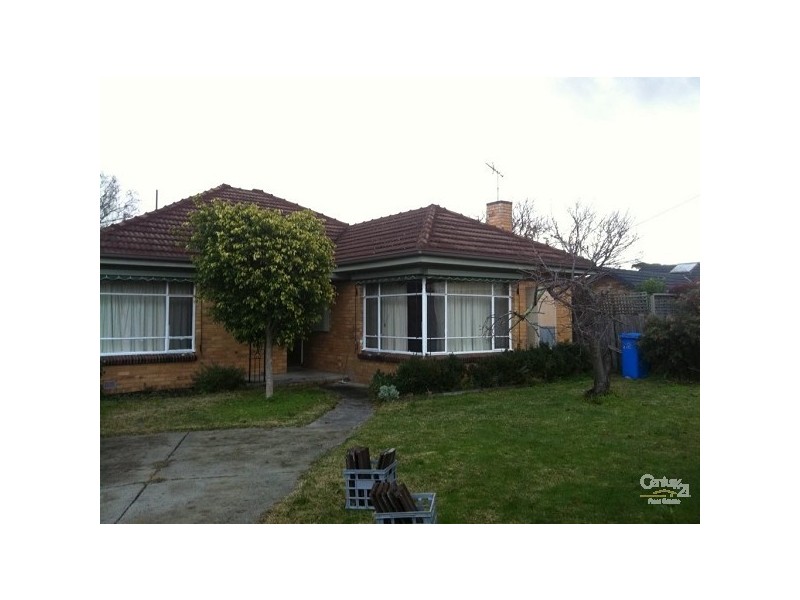 2 Churchill Avenue, Cheltenham VIC 3192