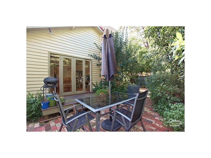 19 Scarborough Grove, Beaumaris VIC 3193