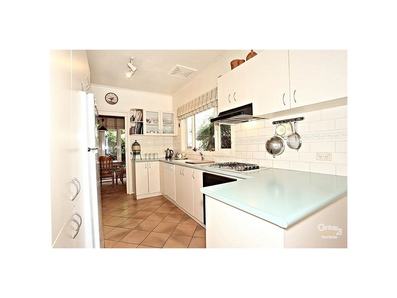 19 Scarborough Grove, Beaumaris VIC 3193