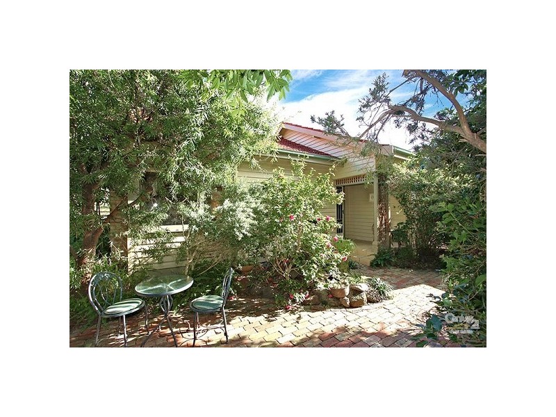 19 Scarborough Grove, Beaumaris VIC 3193