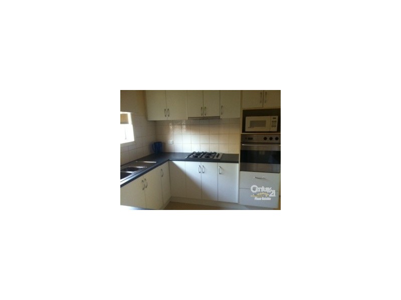 4/2 Barker Street, Cheltenham VIC 3192