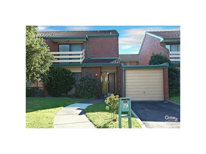 19 Woodland Drive, Cheltenham VIC 3192