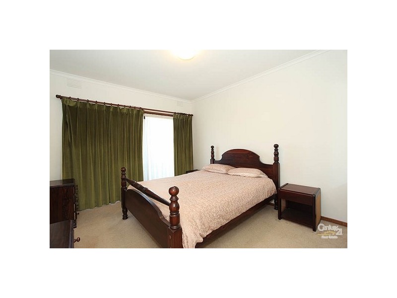 19 Woodland Drive, Cheltenham VIC 3192