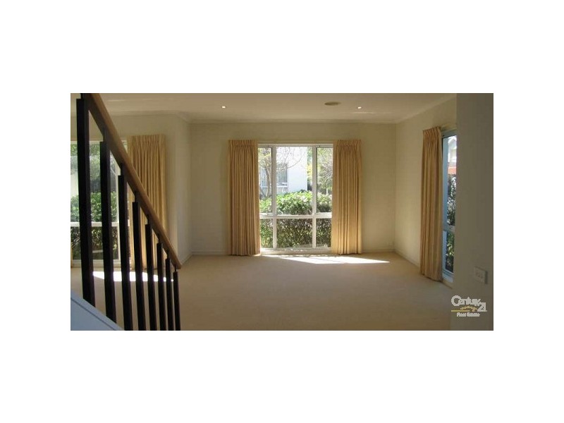 11 Royal Troon Avenue, Heatherton VIC 3202