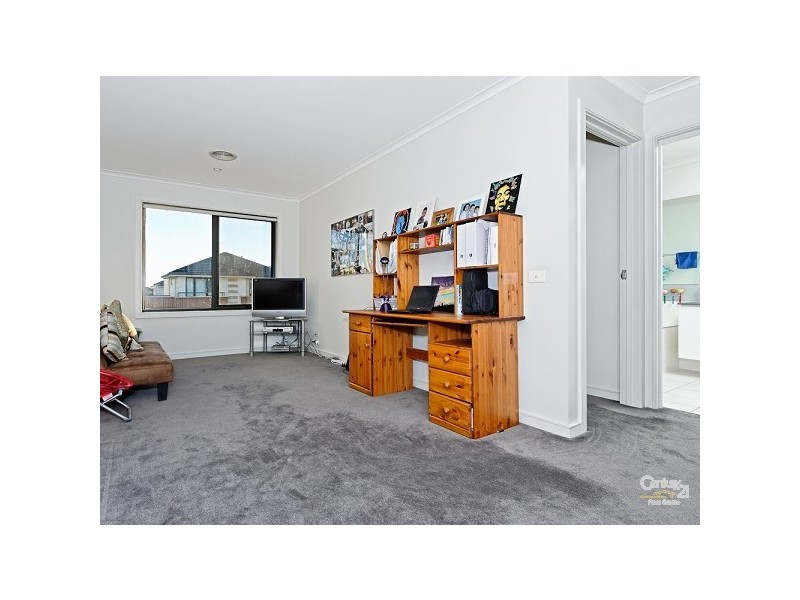 1 BIRKDALE CRESCENT, Heatherton VIC 3202