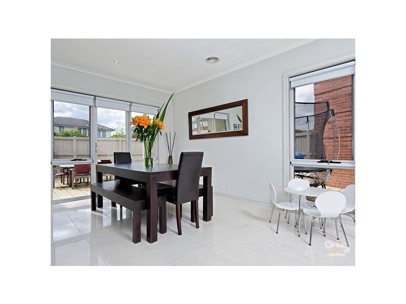 30 St Andrews Drive, Heatherton VIC 3202