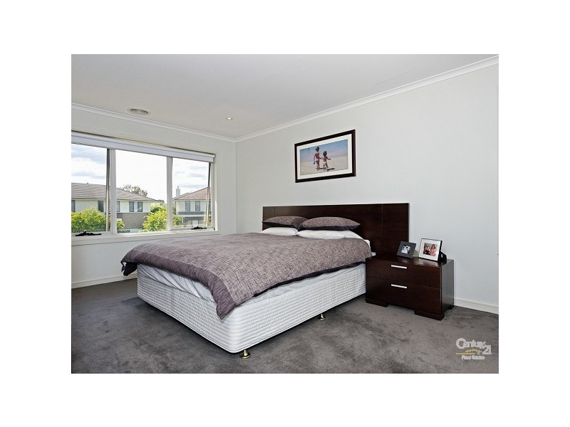 30 St Andrews Drive, Heatherton VIC 3202