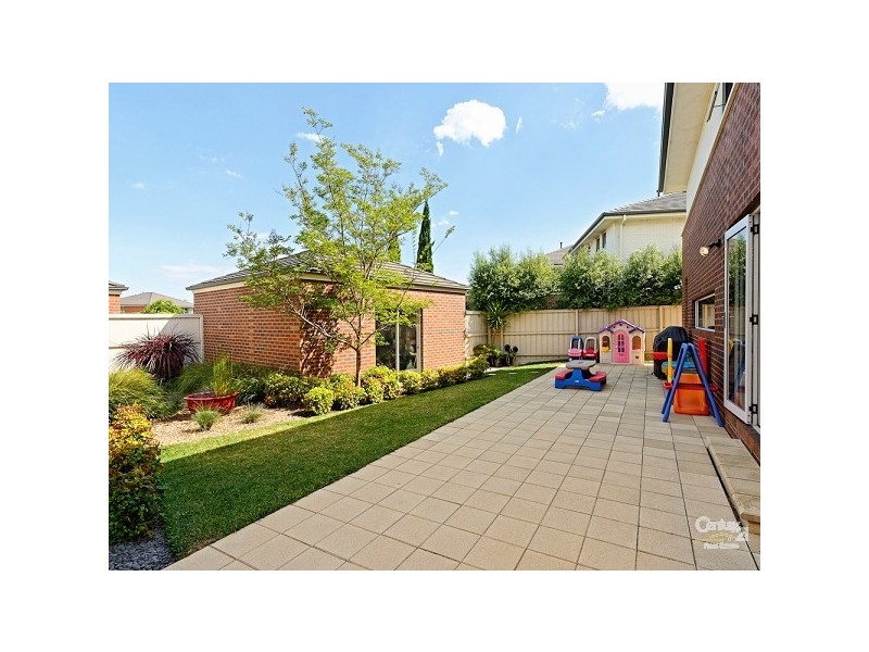 30 St Andrews Drive, Heatherton VIC 3202