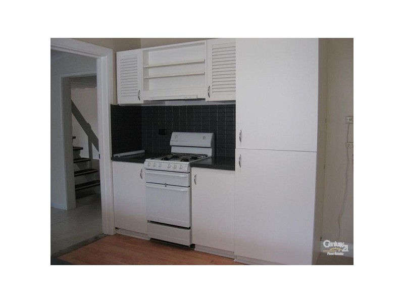 28 GILFORD GROVE, Cheltenham VIC 3192