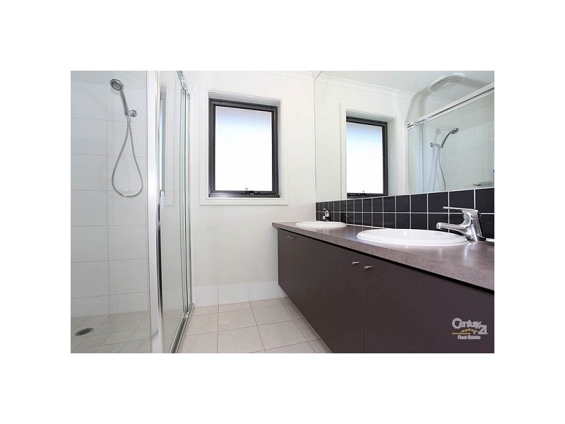 10 St Georges Crescent, Heatherton VIC 3202