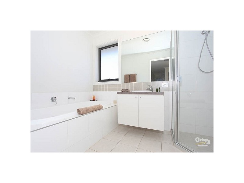 10 St Georges Crescent, Heatherton VIC 3202