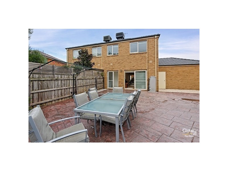 28 Baltusrol Circuit, Heatherton VIC 3202