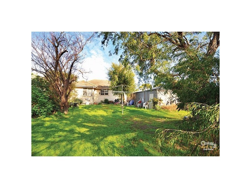 25 Stuart Avenue, Cheltenham VIC 3192