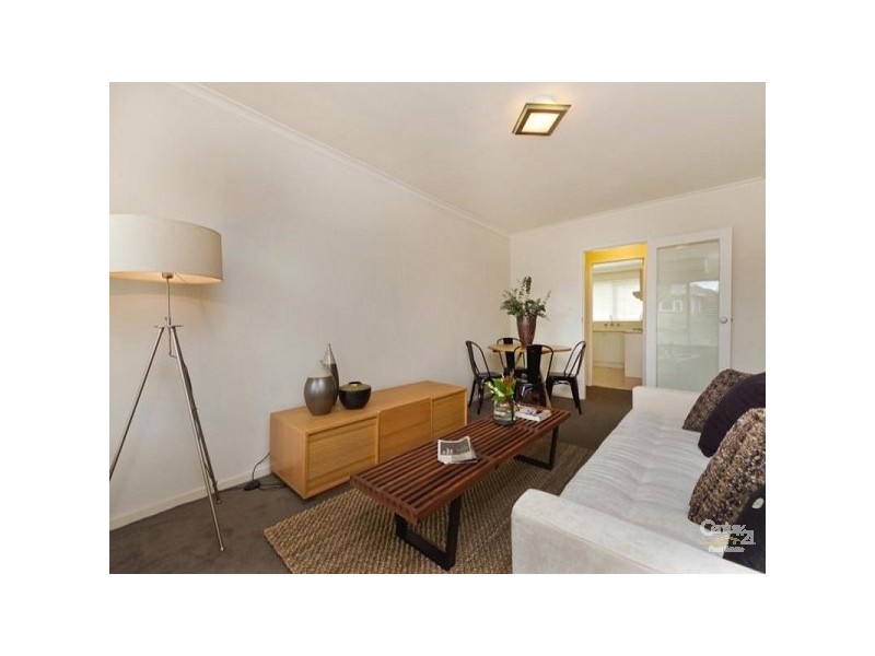 2/2a Gillman Grove, Cheltenham VIC 3192