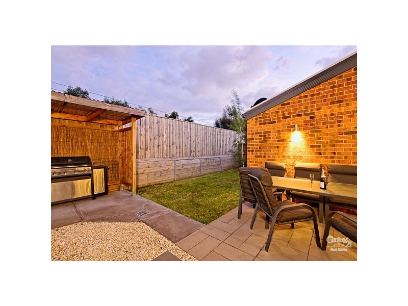 6 Dresden Drive, Waterways VIC 3195