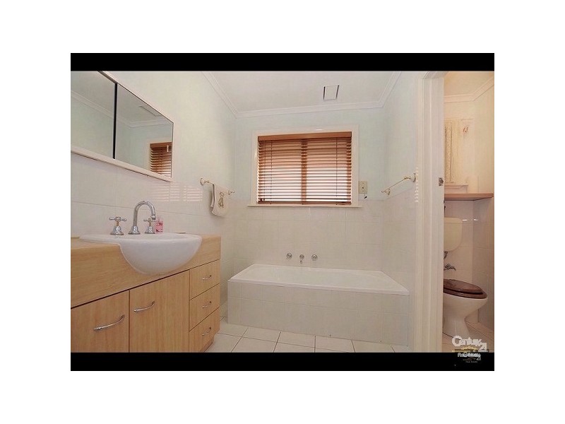 34 Bernard Street, Cheltenham VIC 3192