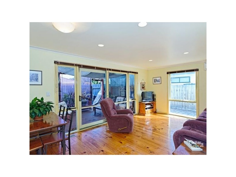 1/10 Harpley Street, Cheltenham VIC 3192