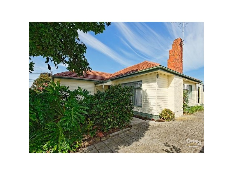 1/10 Harpley Street, Cheltenham VIC 3192