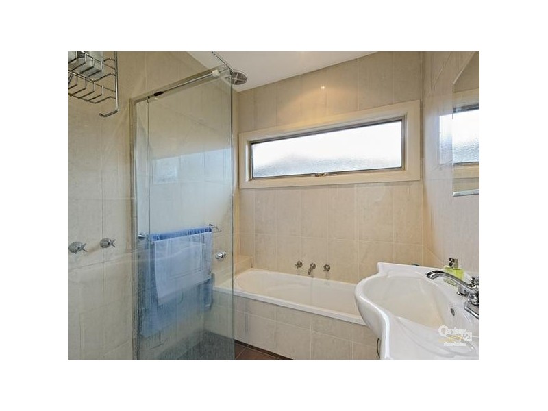 322A Warrigal Road    rear property, Cheltenham VIC 3192