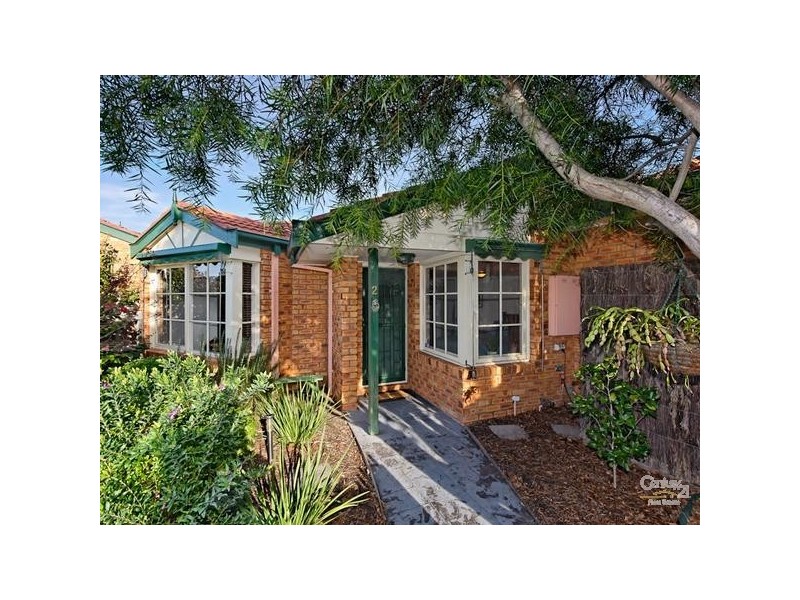 2/11 Hoffman Street, Cheltenham VIC 3192