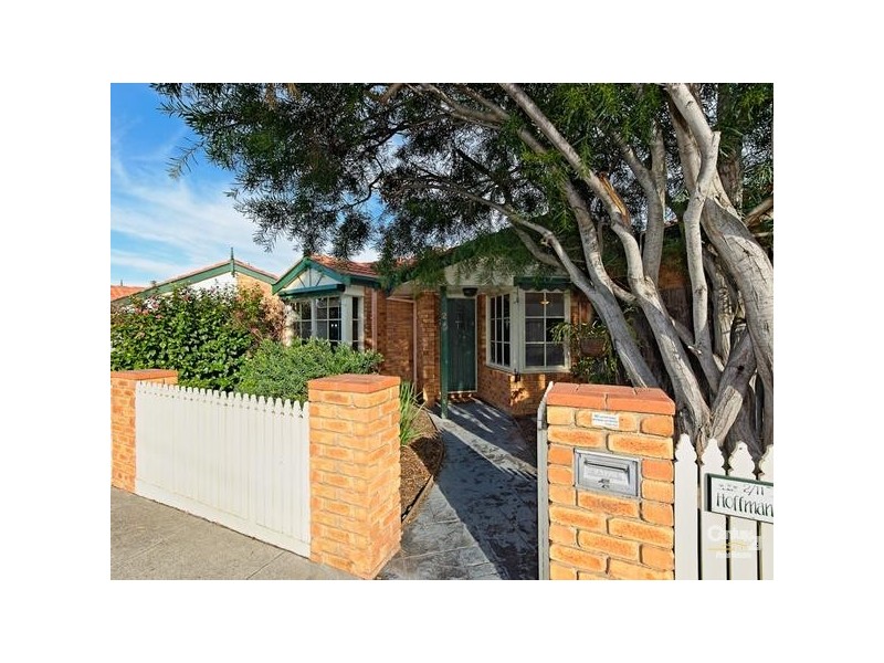 2/11 Hoffman Street, Cheltenham VIC 3192
