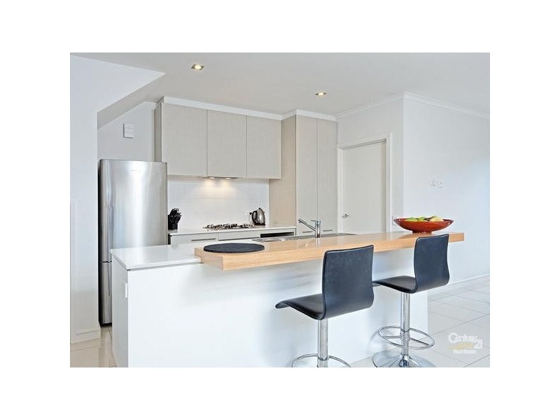 6 Dresden Drive, Waterways VIC 3195