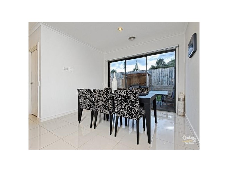 6 Dresden Drive, Waterways VIC 3195