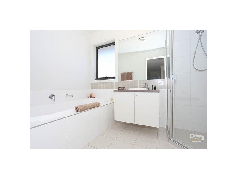 10 St Georges Crescent, Heatherton VIC 3202