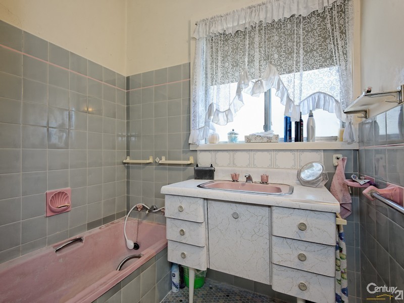 31 Prahran Grove, Elsternwick VIC 3185