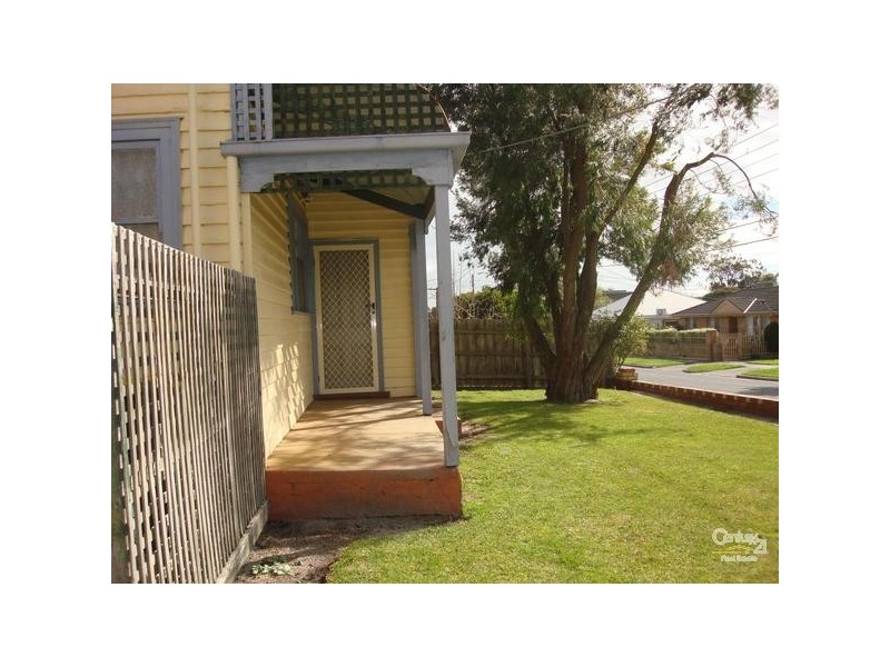 1/4 Woods Avenue, Mordialloc VIC 3195