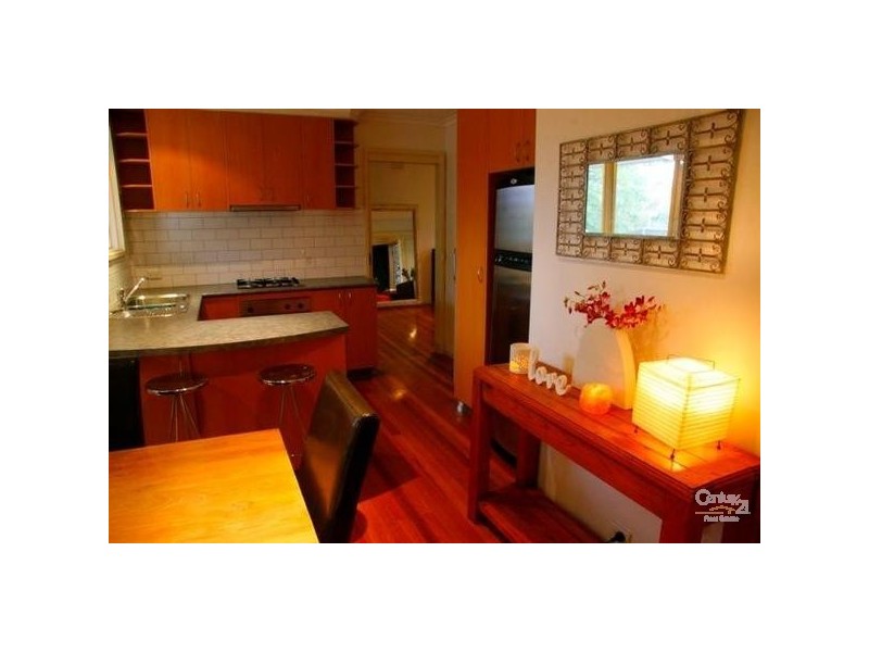 96 Thomas Street, Hampton VIC 3188