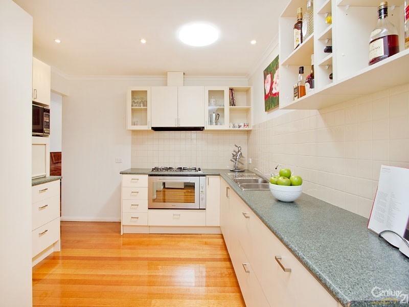 2 Mernda Avenue, Cheltenham VIC 3192