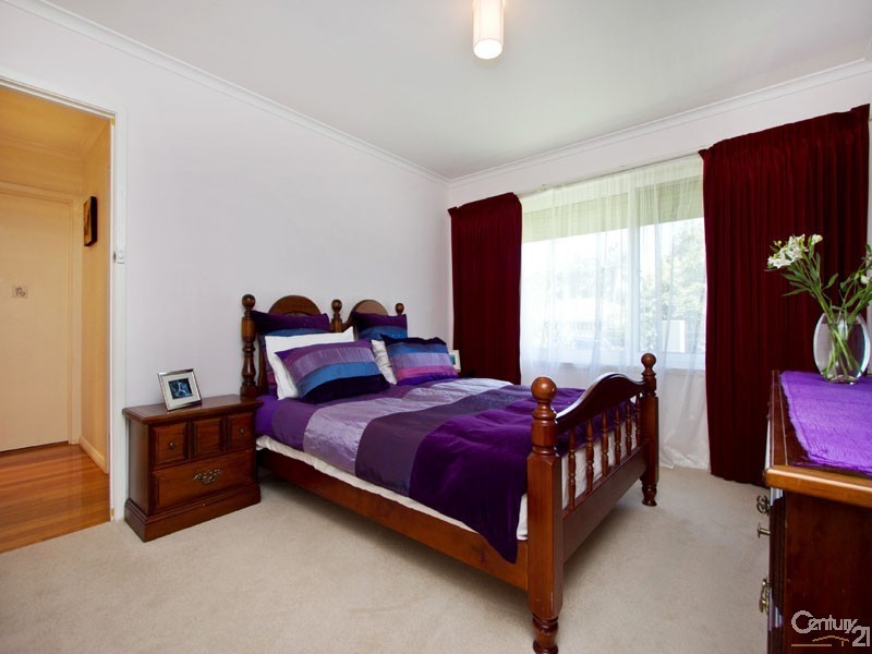 2 Mernda Avenue, Cheltenham VIC 3192