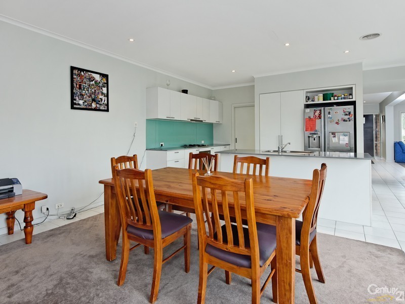 1 St Georges Crescent, Heatherton VIC 3202