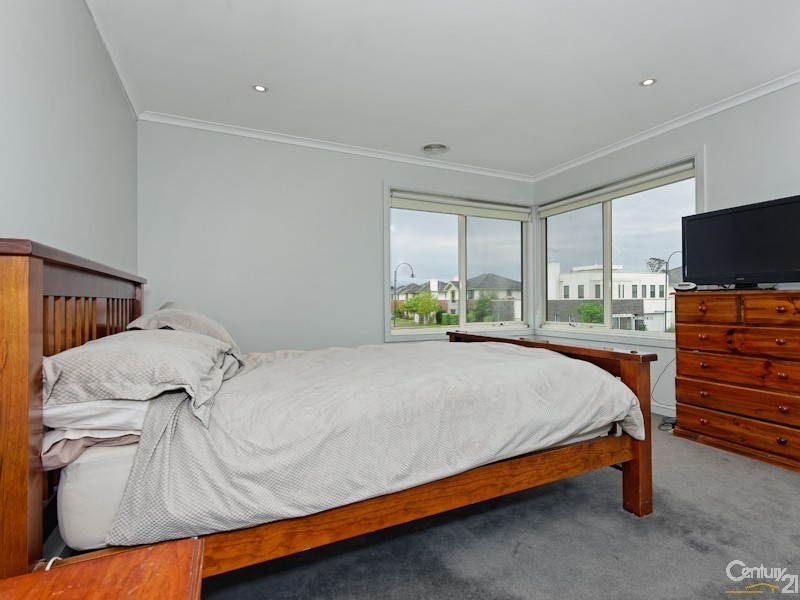1 St Georges Crescent, Heatherton VIC 3202