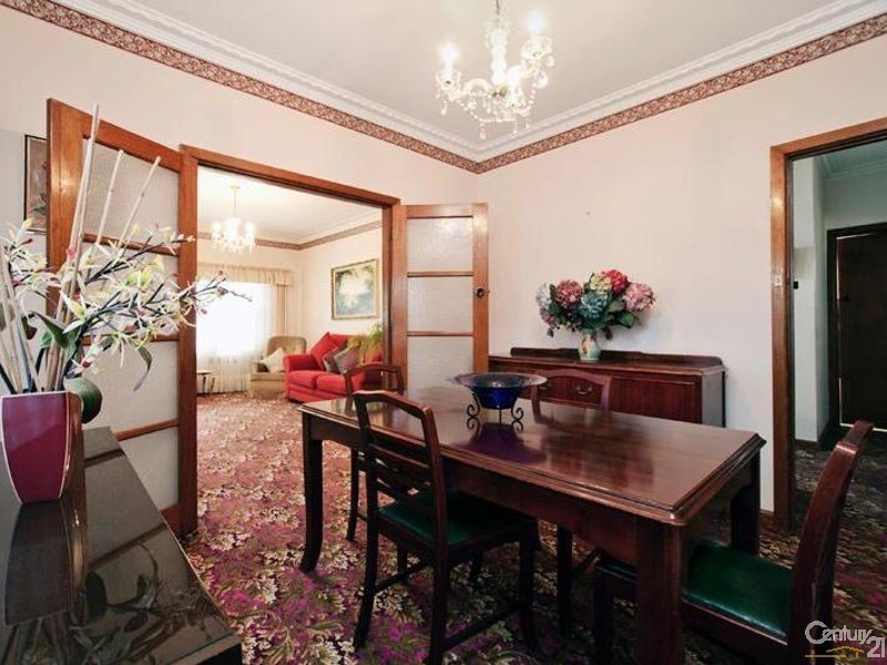 2 Munro Avenue, Cheltenham VIC 3192