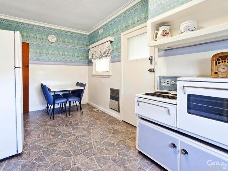 2 Munro Avenue, Cheltenham VIC 3192