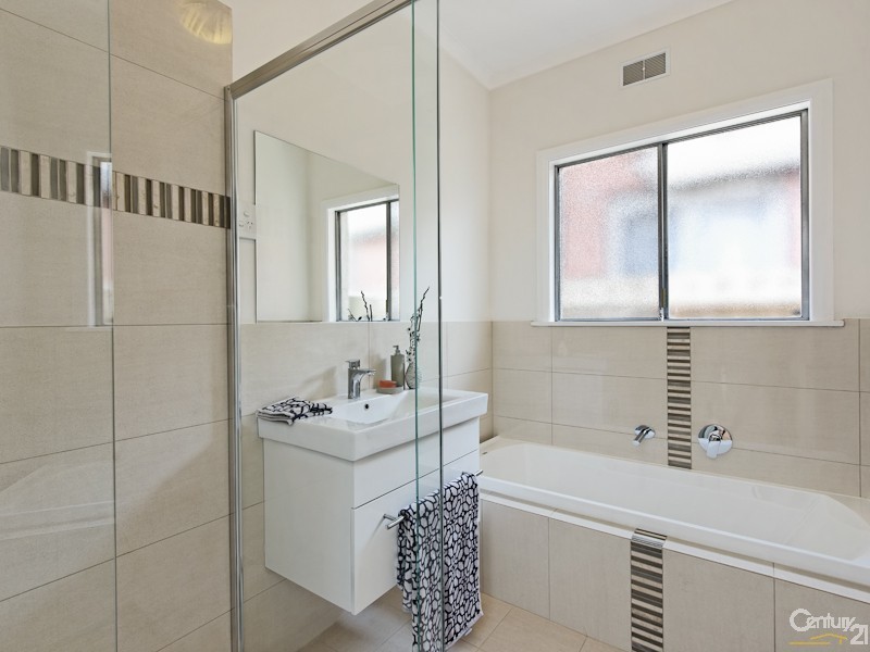 1/81 Lower Dandenong Road, Mentone VIC 3194