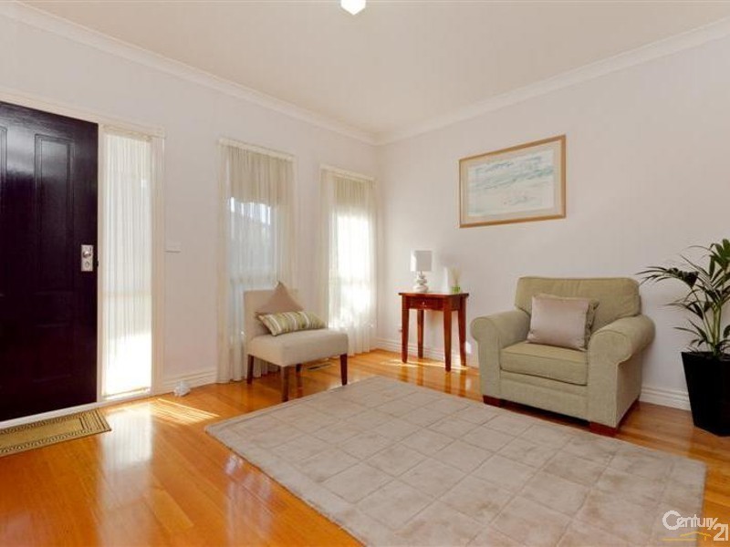 2B Alden Court, Cheltenham VIC 3192