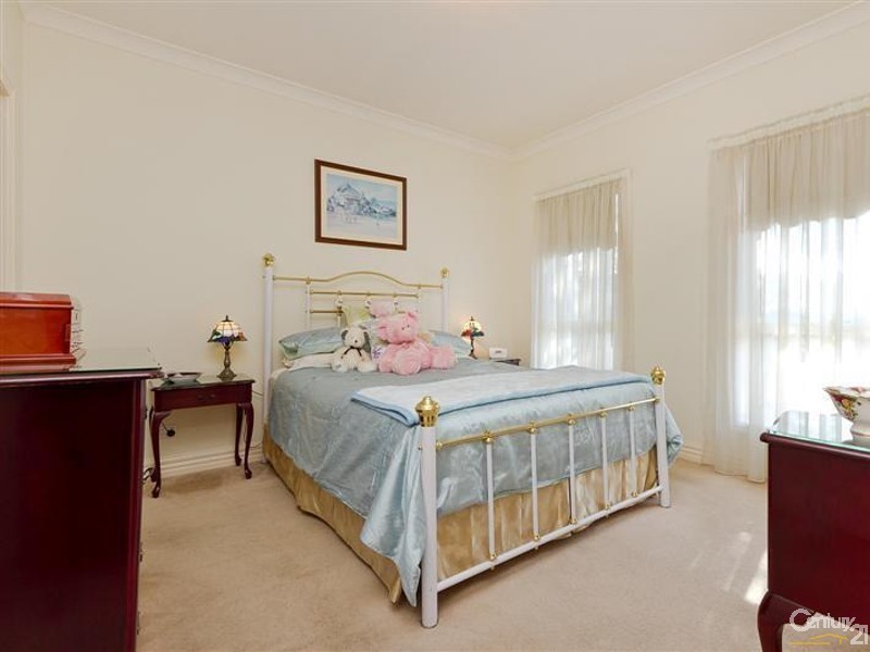 2B Alden Court, Cheltenham VIC 3192