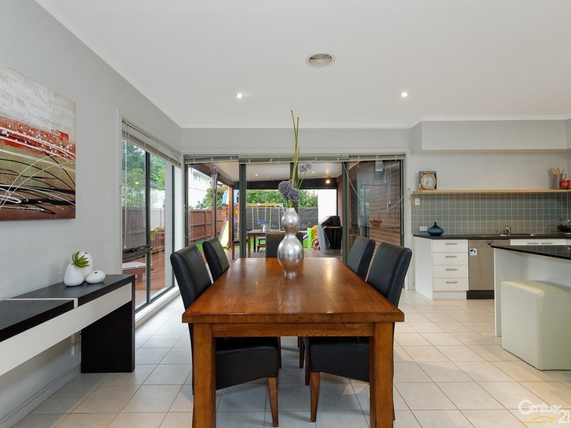 67 St Andrews Drive, Heatherton VIC 3202