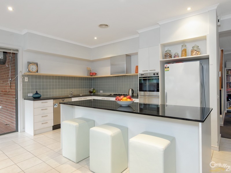 67 St Andrews Drive, Heatherton VIC 3202