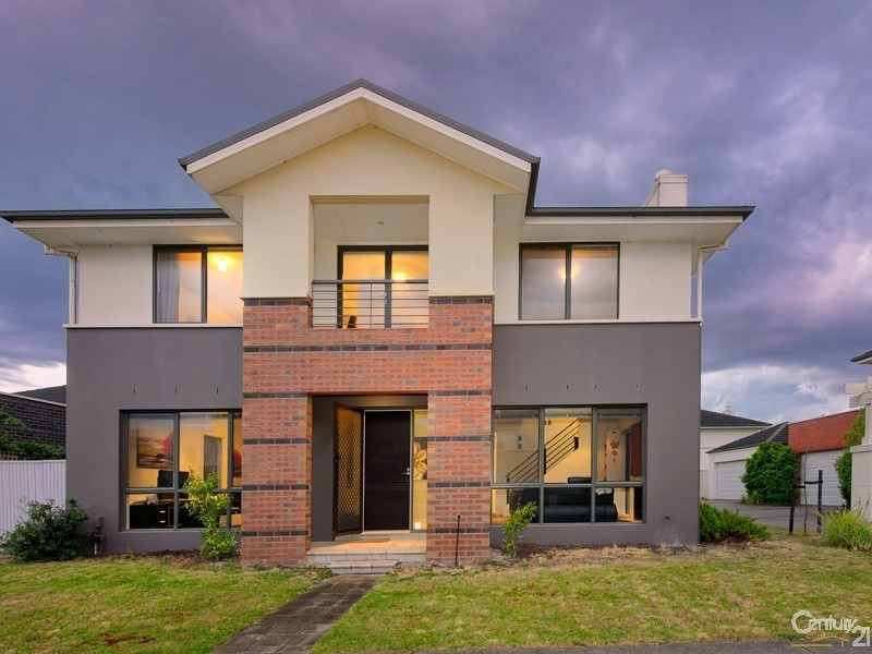 67 St Andrews Drive, Heatherton VIC 3202