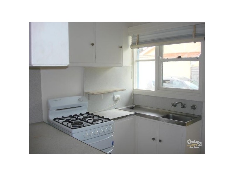 3/4 Woods Avenue, Mordialloc VIC 3195