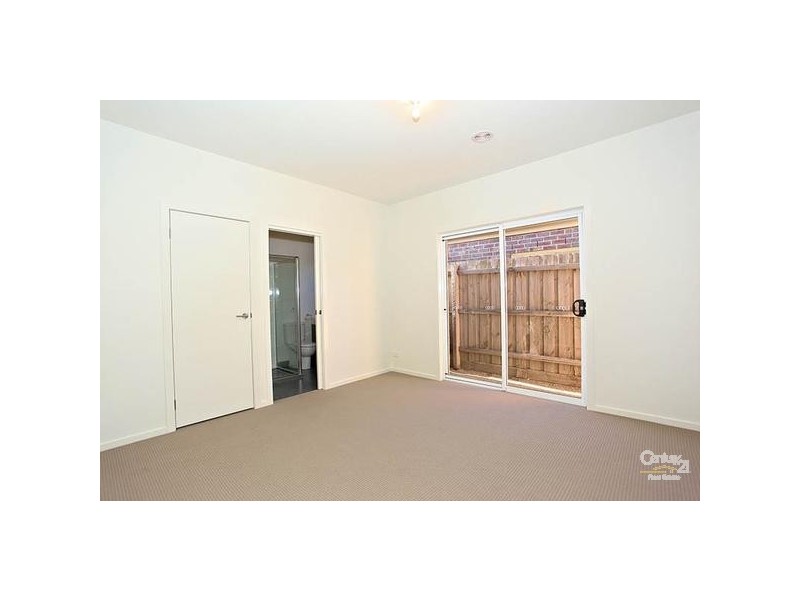 2/18 Wedd Street, Cheltenham VIC 3192