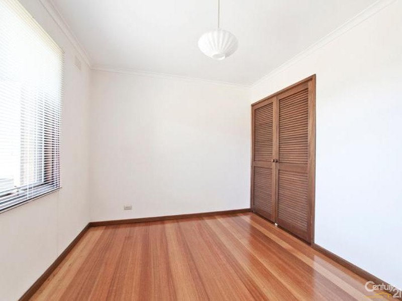 19 Sharrock Drive, Dingley Village VIC 3172