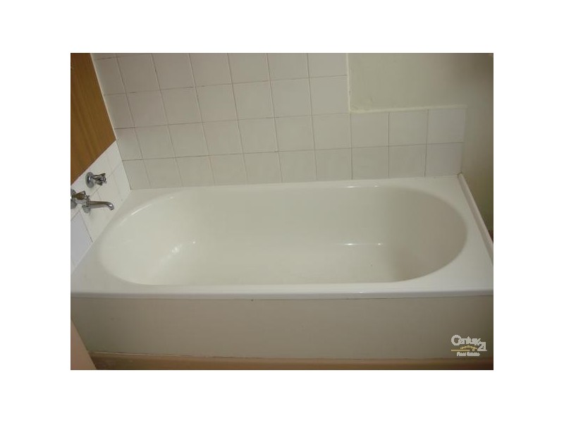 5/4 Woods Avenue, Mordialloc VIC 3195