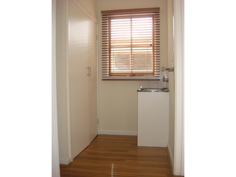 24 Railway Parade, Seaford VIC 3198