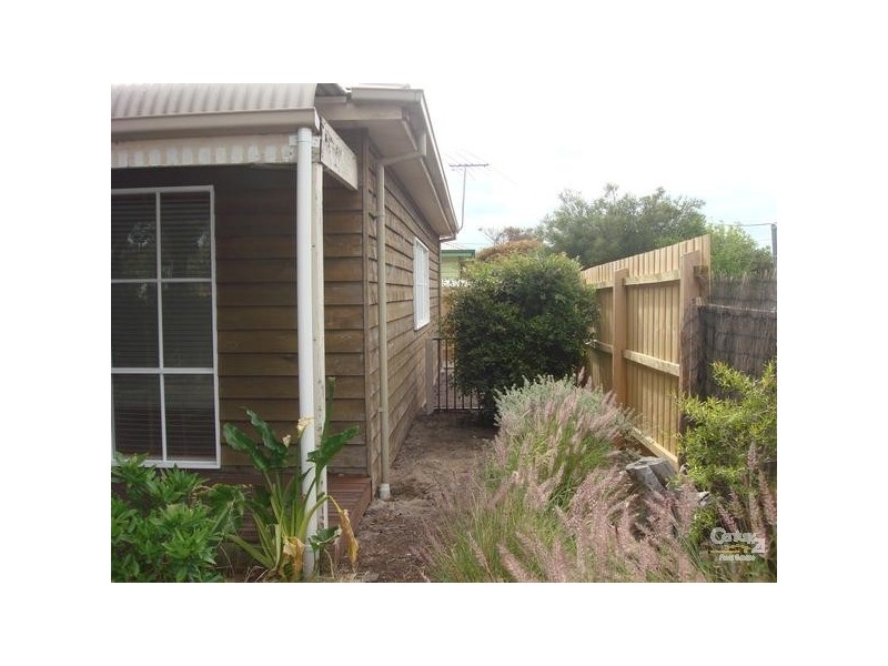 24 Railway Parade, Seaford VIC 3198