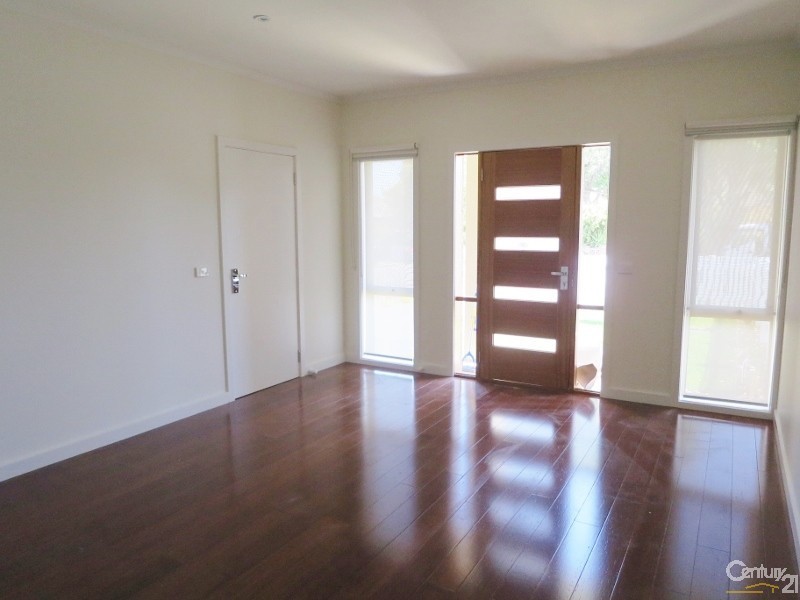 1/5 Hadkinson Street, Clayton South VIC 3169